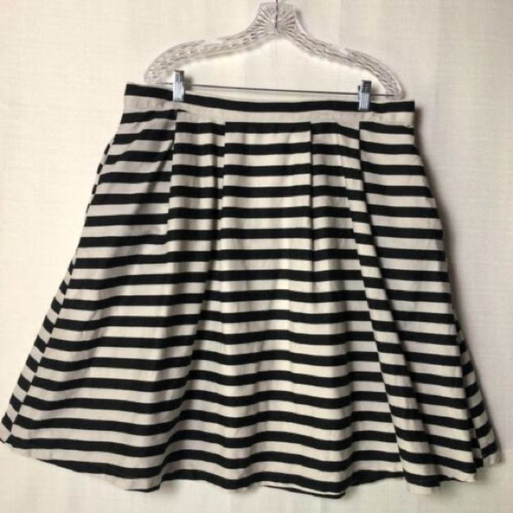 ModCloth Women's A-Line Skirt Black White Striped Size 1X Cotton Lined